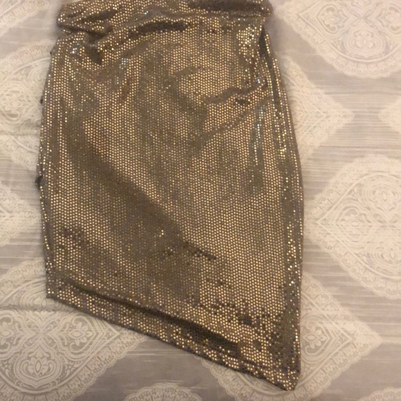 Clothes - Picture 2 of 2